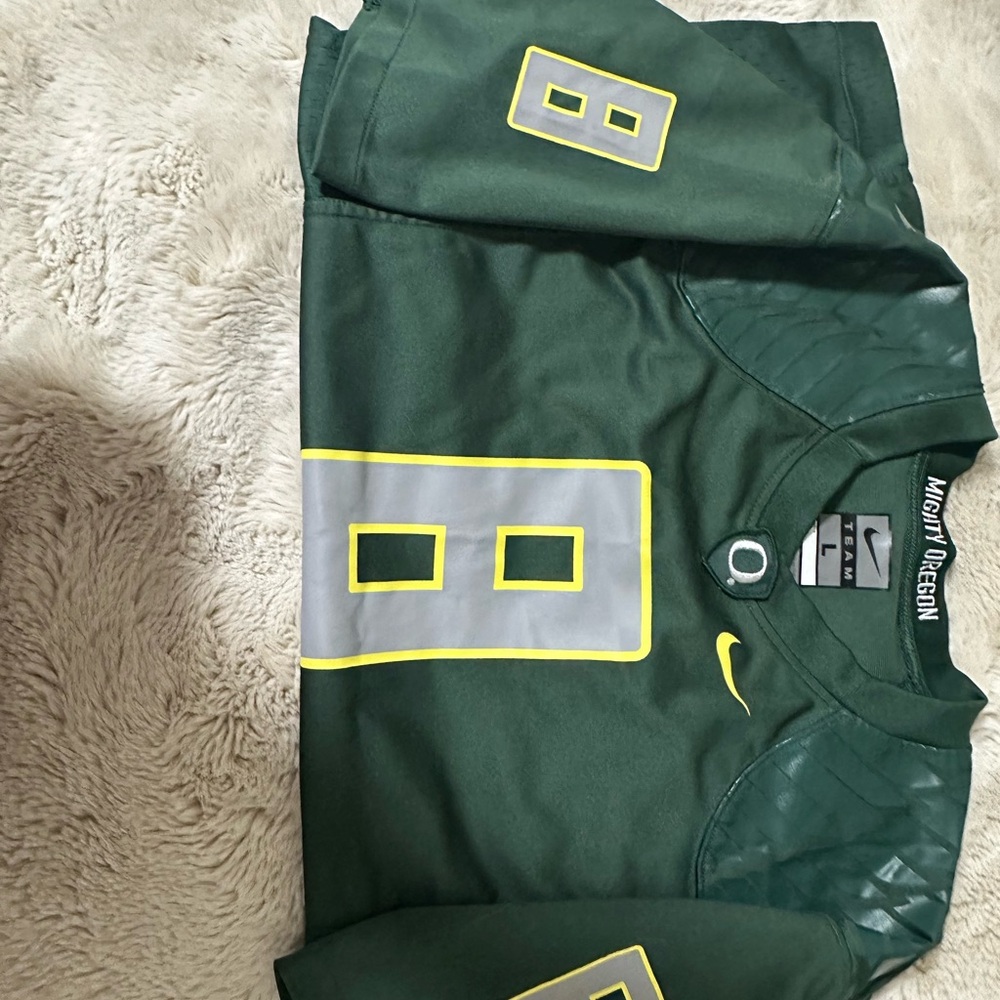 Oregon Ducks #8 Green Football Jersey by Nike